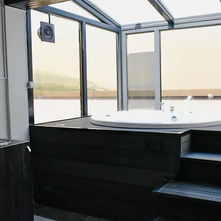 Hotel Hills 5*