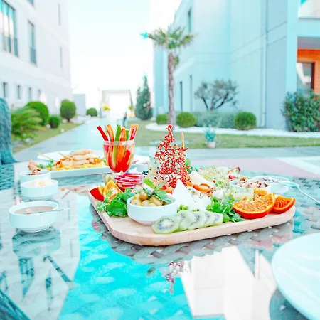 Hills Отель Ялова